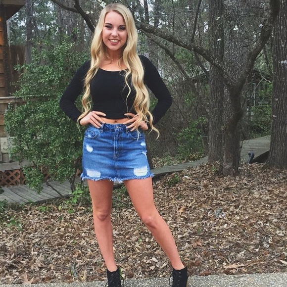 Meet your Posher, Reese - Picture 2 of 7